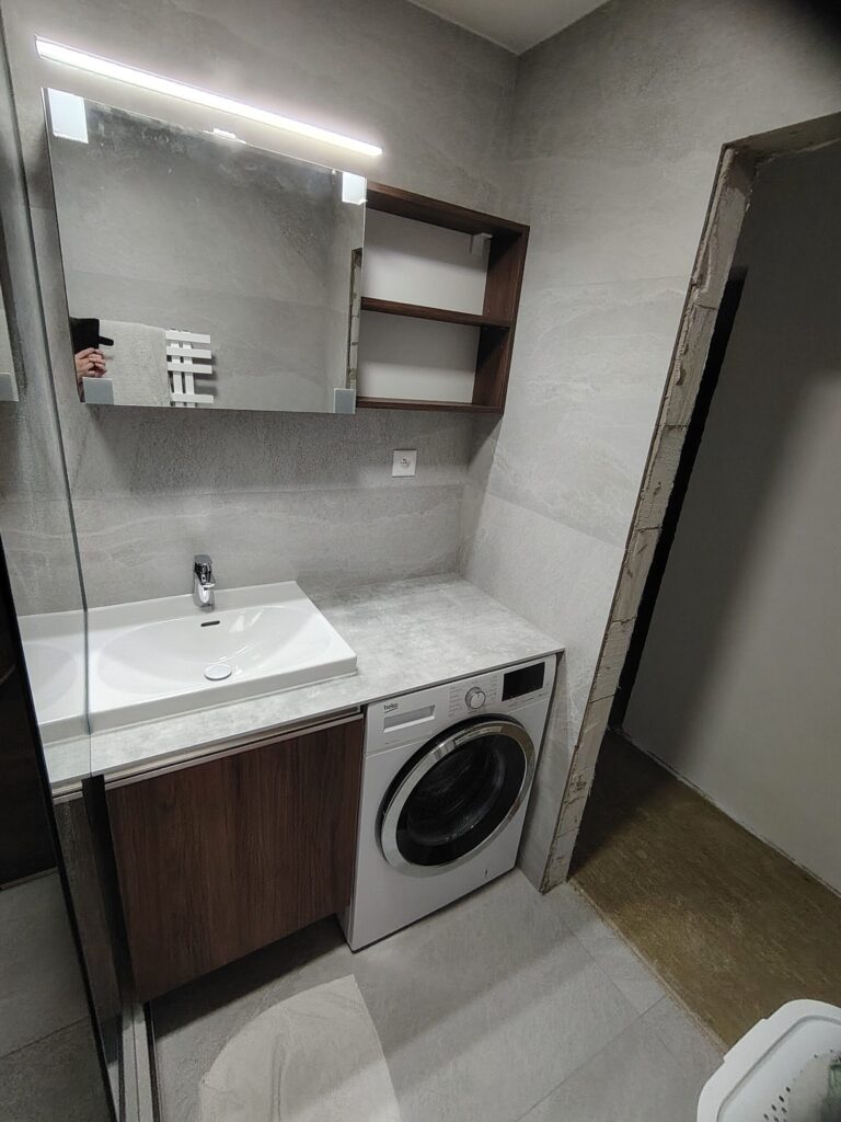 Kúpeľňový nábytok na mieru